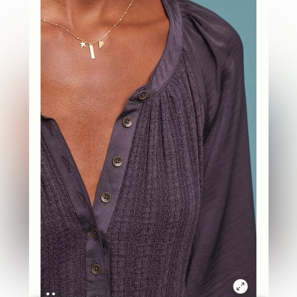 Anthropologie Meadow Rue Kersee Henley Top, EUC, plum, size XS - Picture 3 of 11